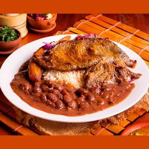 Arroz, menestra y chuleta